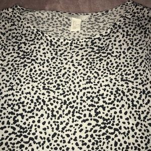 Animal print long sleeve! 🦒